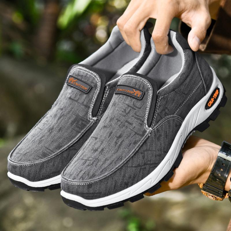 R9 Winter Fleece Warm Sneakers